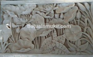 relief batu putih motif lotus atau bunga teratai relief batu putih motif lotus atau bunga teratai